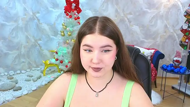 NicoleFoxery online show from December 19, 6:33 pm