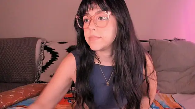 Evie-Luna online show from April 30, 1:11 am