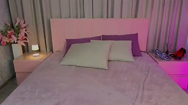 Ariana Petite online show from July 20, 12:24 am