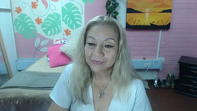 ZAMANTHA online show from April 23, 2:52 pm