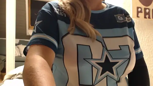 KimMitchelli online show from November 3, 6:34 pm