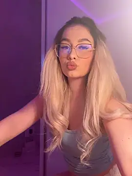 mollyxxx online show from February 4, 2:14 am