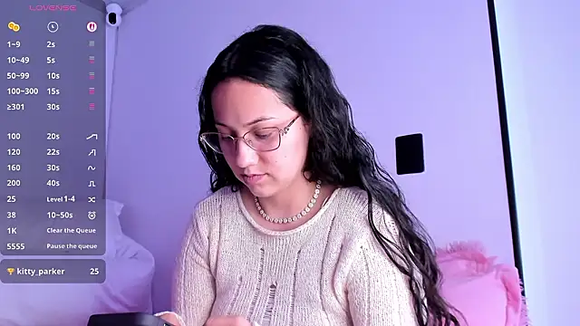 Snapshot of Anyi_1 chatting on February 6, 1:31 am Anyi 1 online show from February 6, 1:31 am