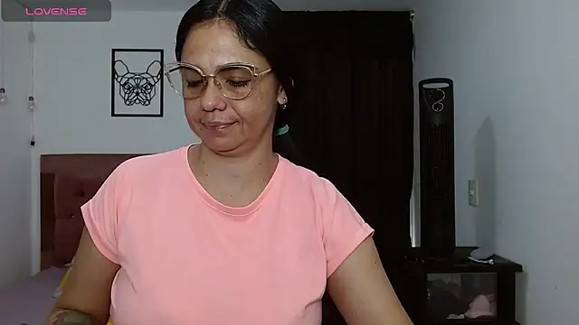 selena ferri online show from April 24, 10:45 pm