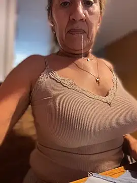 camelia3 online show from April 25, 3:42 pm