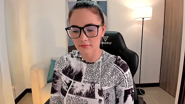 SaraParker  online show from September 10, 8:53 pm