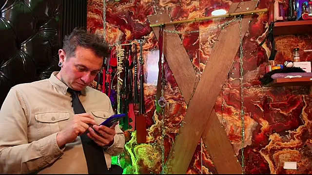 boy n girl online show from April 15, 4:51 pm