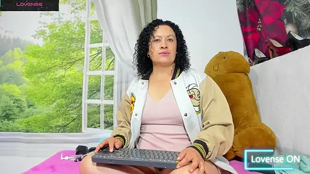 nikool32 online show from April 7, 10:39 am