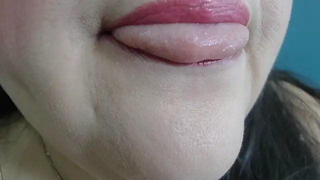 Kerly Doll online show from February 9, 1:35 pm