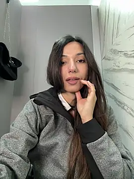  MiaQueen  online show from April 30, 10:25 pm
