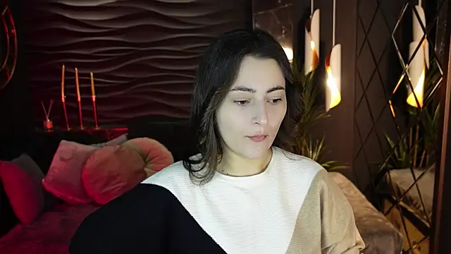 KylieMellow online show from September 27, 5:25 am