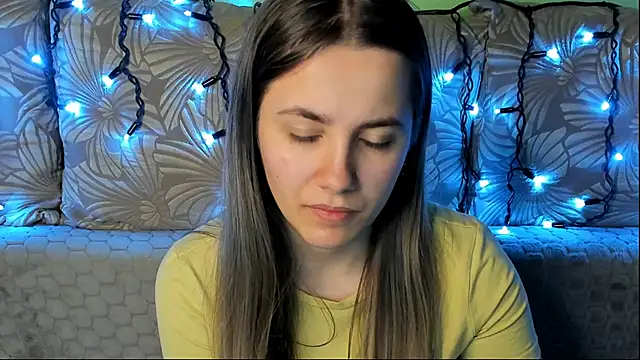 MaggieCake online show from March 26, 3:08 am