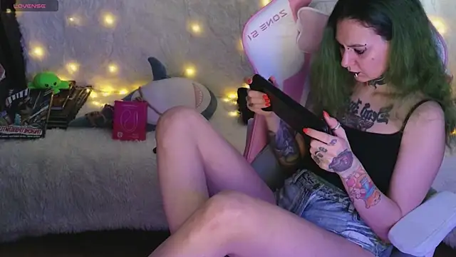 Ginger Stay online show from April 27, 8:22 am