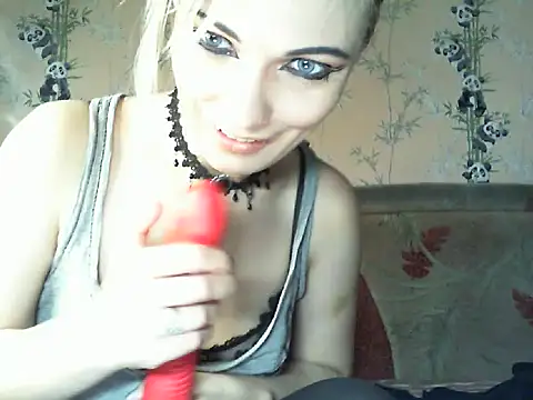 WildMissNiks online show from July 21, 6:47 am