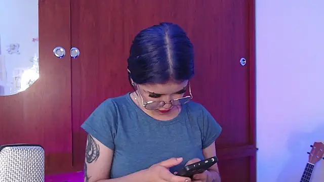 Raventh  online show from April 25, 1:41 pm