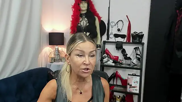 crystaLUX online show from September 9, 4:23 am