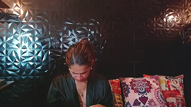 PINK  LOLA1 online show from April 23, 12:29 pm