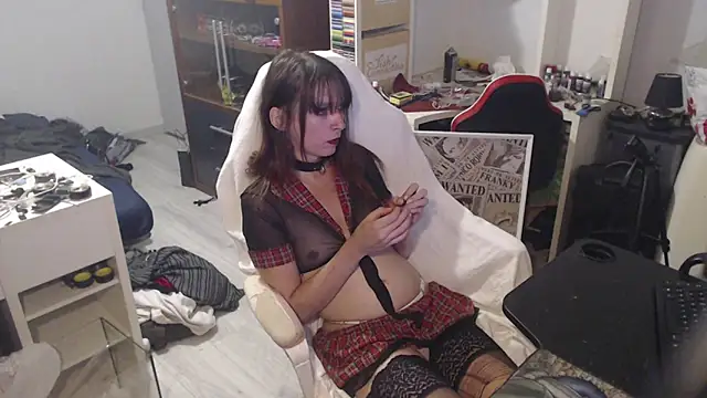 missthon0 online show from April 19, 7:52 am