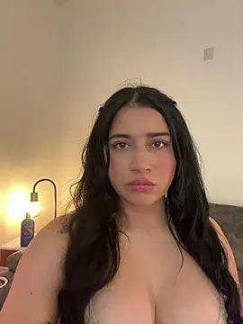 KallyMyller1 online show from April 22, 7:44 pm