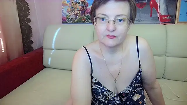 MargieEvans online show from April 28, 6:28 am