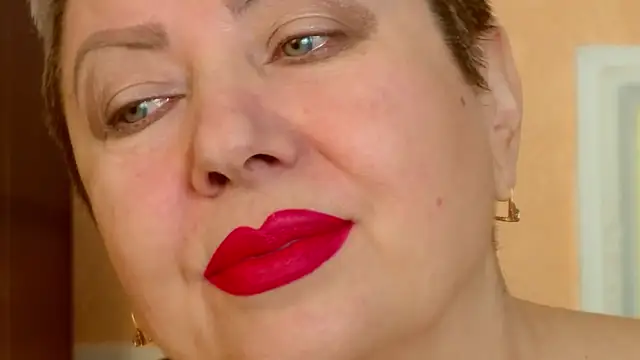 LadyPosh online show from February 5, 9:34 am