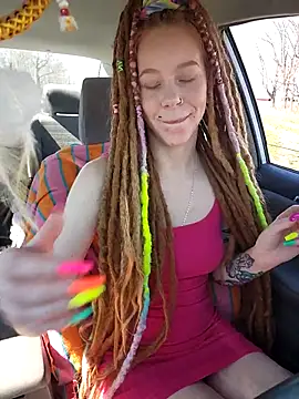 LucidLucy online show from April 27, 2:47 pm