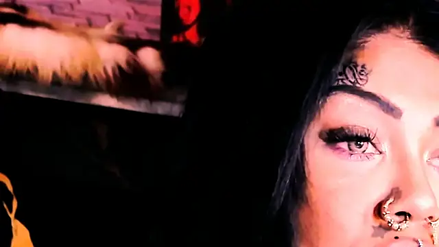 indian dreamgirl online show from April 9, 10:20 am