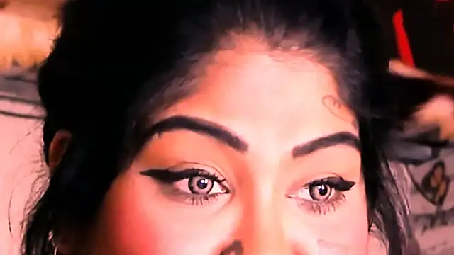 Snapshot of indian_dreamgirl chatting on October 13, 9:17 pm indian dreamgirl online show from October 13, 9:17 pm