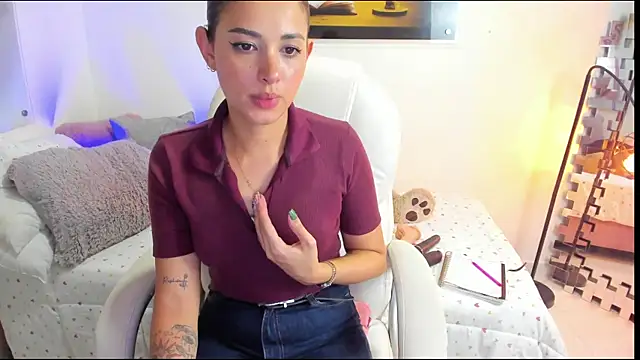 Snapshot of KimberlySaen chatting on September 23, 11:14 pm KimberlySaen online show from September 23, 11:14 pm
