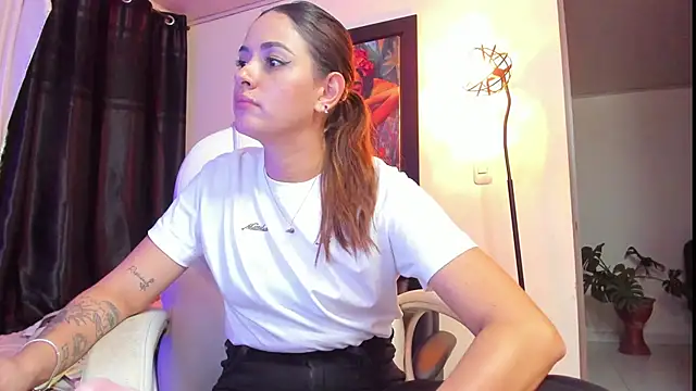 KimberlySaen online show from April 26, 12:19 am