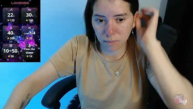 Snapshot of spicey_latina chatting on October 14, 1:25 pm spicey latina online show from October 14, 1:25 pm
