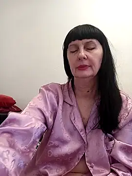 MelanyBanks online show from April 25, 1:14 pm