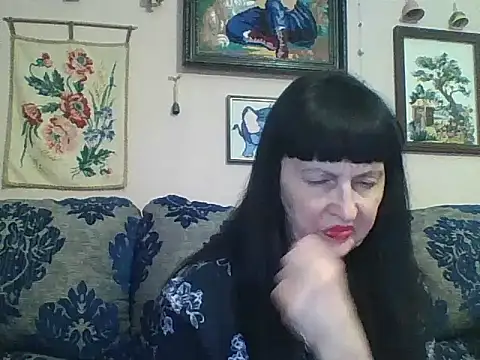 MelanyBanks online show from April 22, 7:16 am