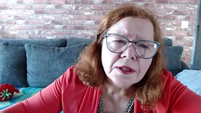 Snapshot of Adelewildx chatting on October 18, 11:24 am Adelewildx online show from October 18, 11:24 am