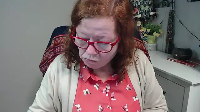 Adelewildx online show from December 1, 3:21 am