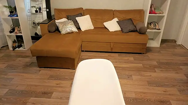 CaringSophie online show from November 9, 10:55 am