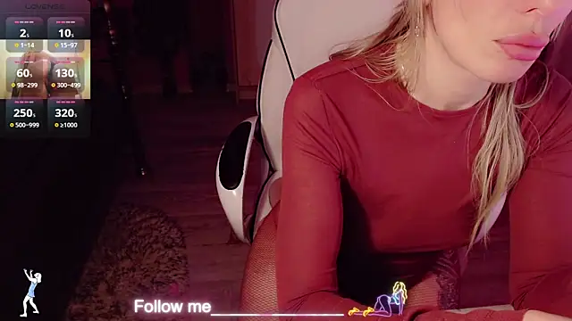 AnnieGOld  online show from April 21, 1:42 am