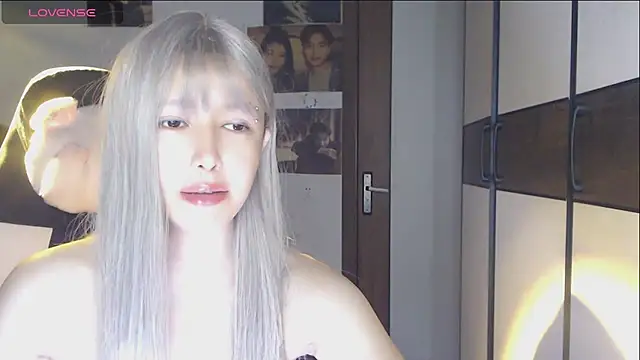 Snapshot of candy_cola chatting on September 12, 3:29 am candy cola online show from September 12, 3:29 am