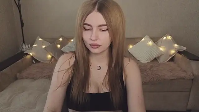 Snapshot of ViolettaLopez chatting on September 22, 12:58 pm ViolettaLopez online show from September 22, 12:58 pm