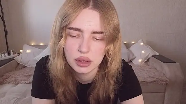 ViolettaLopez online show from June 22, 2:03 pm