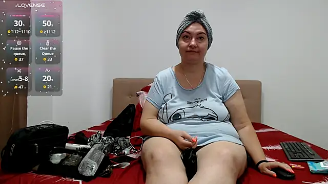 Snapshot of BBW_MILF_4U chatting on September 13, 5:59 am BBW MILF 4U online show from September 13, 5:59 am