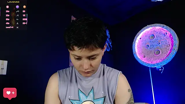 girl intense444 online show from March 24, 1:05 pm