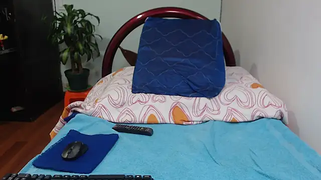 sexytitshot126 online show from April 25, 8:50 pm