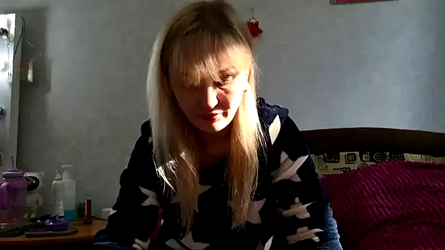 Hotty Evochka online show from October 13, 11:02 am