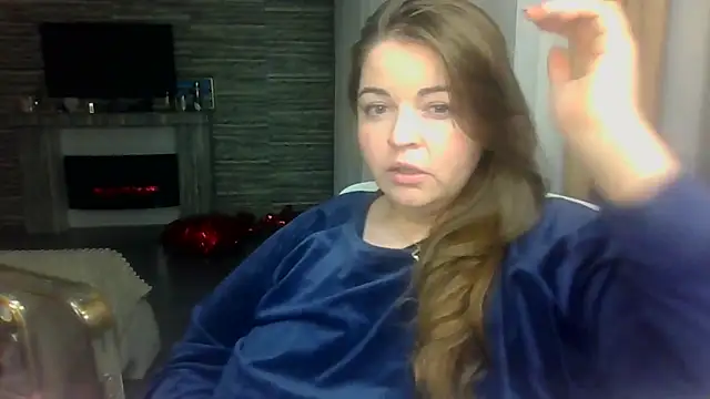 cute  cherry online show from February 27, 11:26 pm