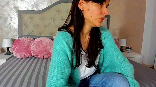 JennaMyers online show from March 11, 8:11 pm