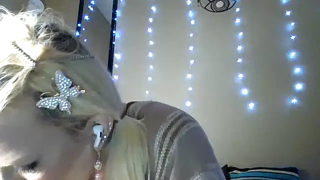 marilyn420 online show from February 16, 8:58 am