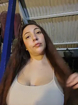 VickyHoult online show from April 26, 11:46 pm