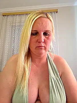 Mayci1984 online show from April 24, 2:09 pm