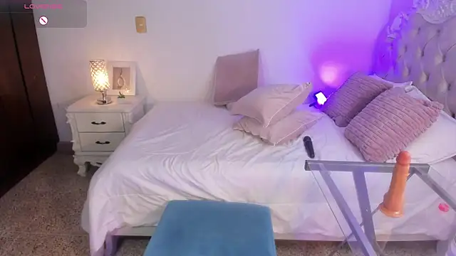 Anna Caruso online show from March 10, 3:43 am